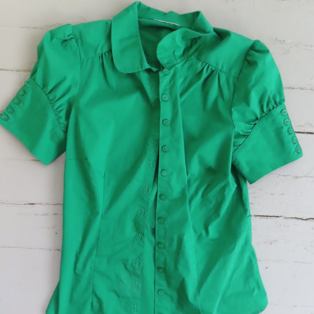 XS Emerald Green Buttondown Short Sleeve Blouse